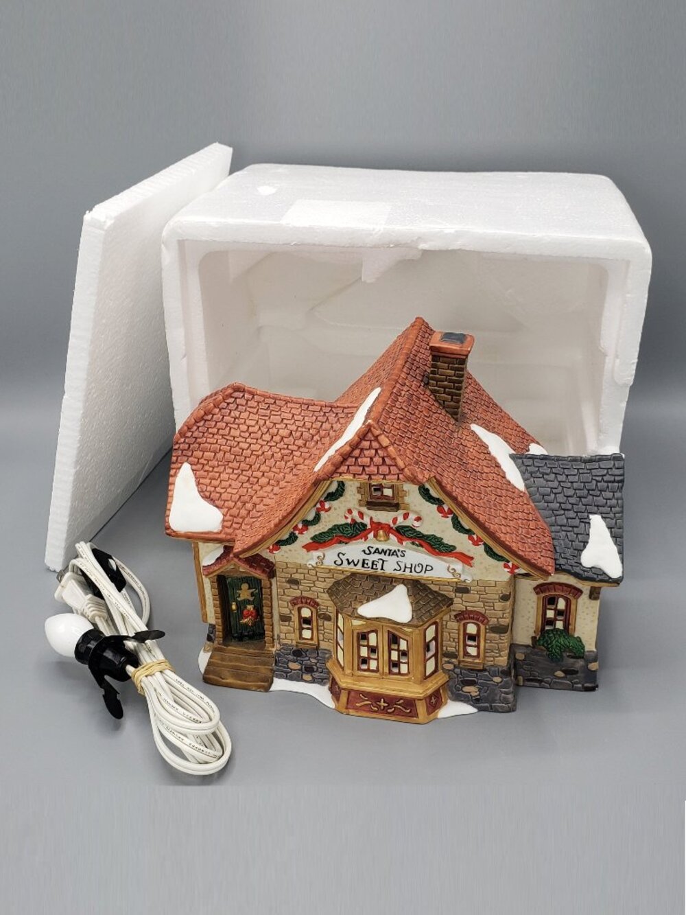 O'Well Limited Edition Santa’s Sweet Shop Christmas Village Lighted House 1998